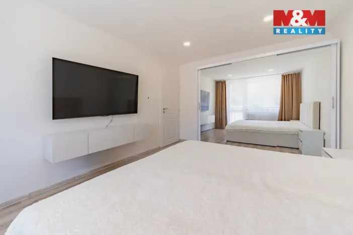 Prodej bytu 2+1, Hranice, U pošty, 61 m2