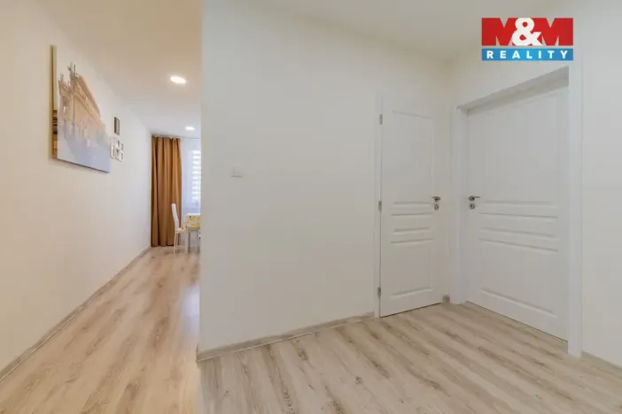 Prodej bytu 2+1, Hranice, U pošty, 61 m2