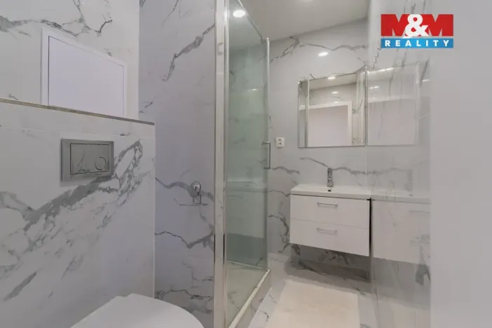 Prodej bytu 2+1, Hranice, U pošty, 61 m2