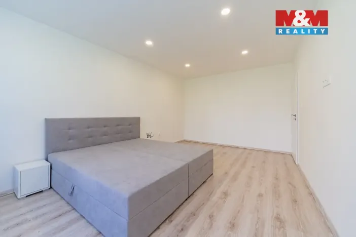 Prodej bytu 2+1, Hranice, U pošty, 61 m2