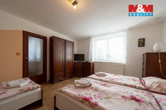 Prodej ubytování, Brandýs nad Orlicí, Husova, 340 m2