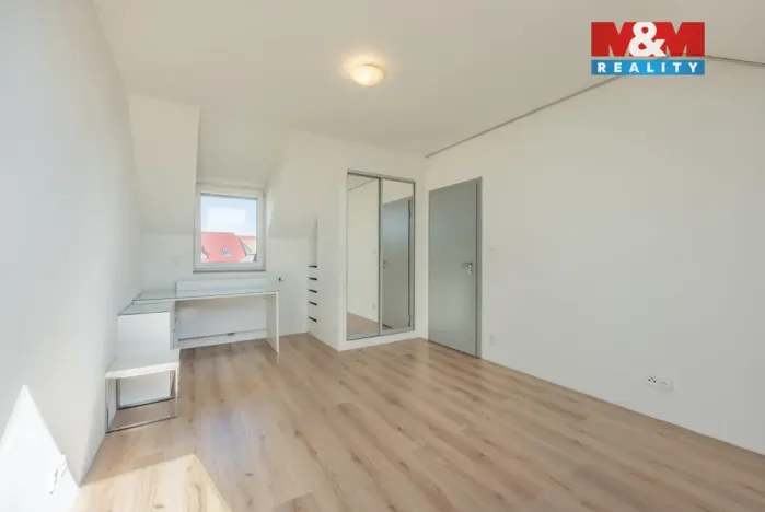 Prodej rodinného domu, Praha - Suchdol, K Roztokům, 160 m2