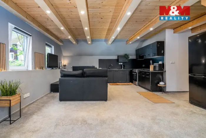 Prodej činžovního domu, Mařenice, 1190 m2
