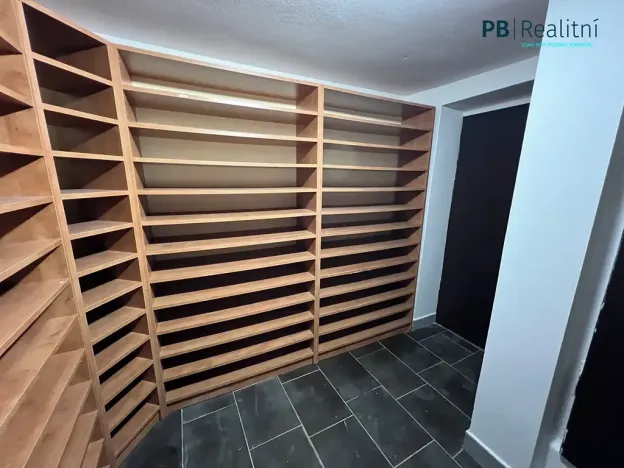 Prodej rodinného domu, Roztoky, 522 m2