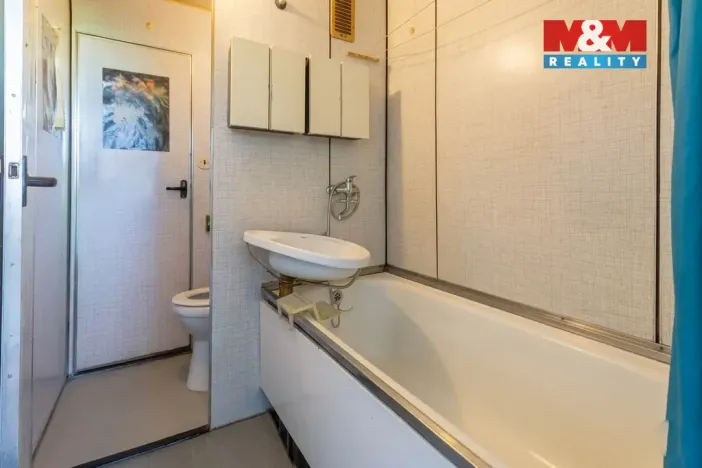 Prodej bytu 3+1, Praha - Kamýk, Zárubova, 78 m2