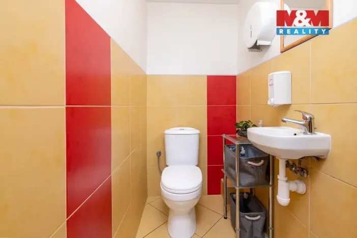 Pronájem obchodního prostoru, Praha - Nusle, Bohuslava ze Švamberka, 65 m2