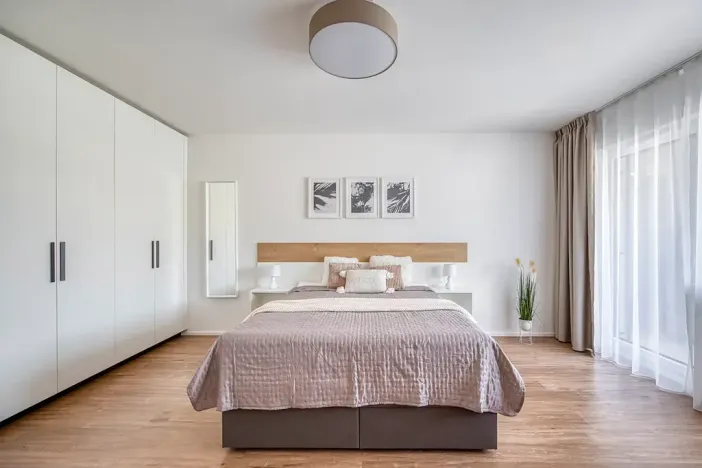 Pronájem bytu 2+kk, Praha - Karlín, Thámova, 59 m2