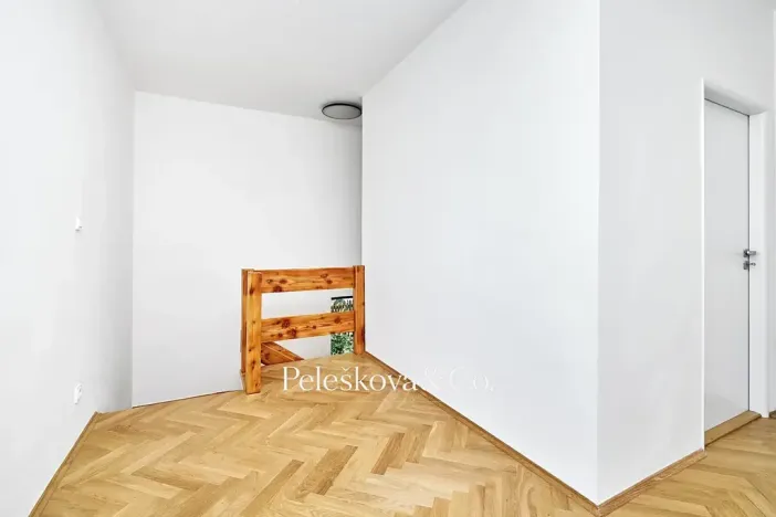 Pronájem rodinného domu, Praha - Braník, V malých domech I, 300 m2
