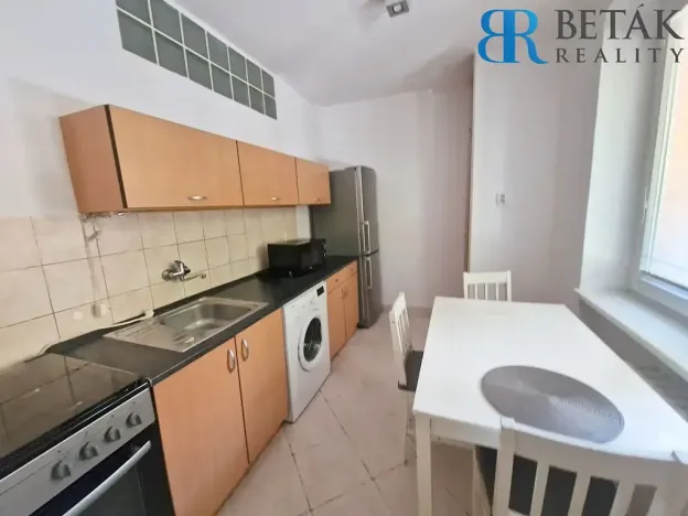 Pronájem bytu 1+1, Přerov, Bratrská, 34 m2