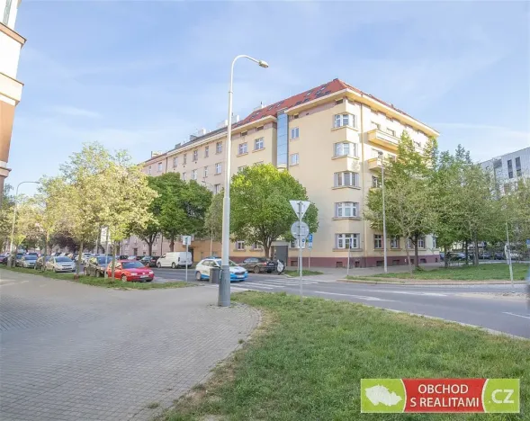 Prodej bytu 2+kk, Praha, U Uranie, 40 m2