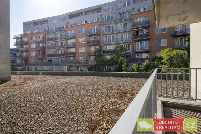 Pronájem bytu 2+kk, Praha, Janýrova, 58 m2