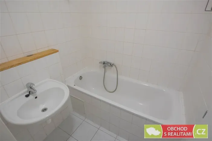 Pronájem bytu 2+kk, Praha, Janýrova, 58 m2