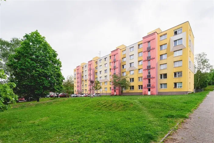 Prodej bytu 3+1, Plzeň - Doubravka, Popelnicová, 66 m2