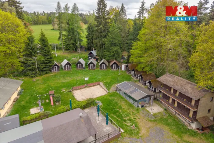 Pronájem komerční nemovitosti, Nová Role - Mezirolí, 795 m2