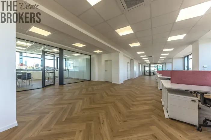 Pronájem kanceláře, Praha - Strašnice, Průběžná, 375 m2