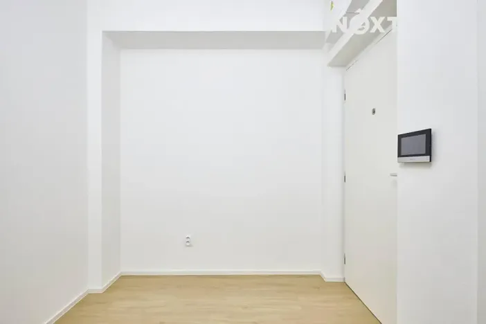 Pronájem bytu 2+kk, České Budějovice, Nádražní, 37 m2