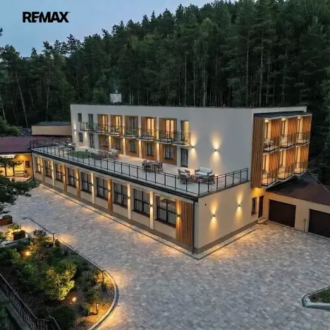 Prodej rodinného domu, Doksy, Pod Borným, 1700 m2