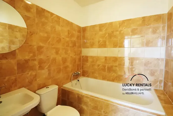 Pronájem bytu 1+kk, Průhonice, U Křížku, 20 m2