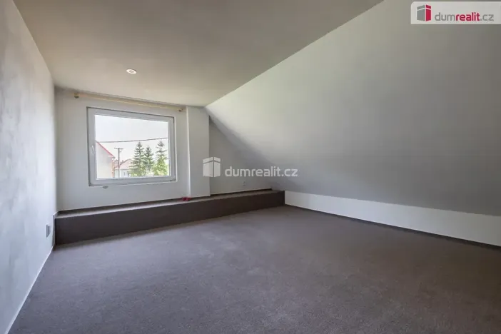 Prodej rodinného domu, Třebusice, 170 m2