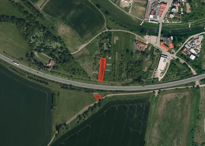 Prodej pole, Uherský Brod, 16926 m2
