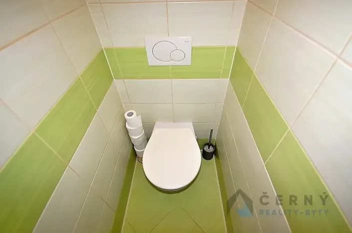 Pronájem bytu 2+1, Liberec, Slovenského národního povstání, 53 m2
