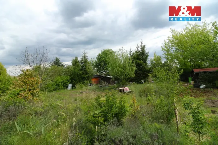 Pronájem zahrady, Přezletice, 300 m2