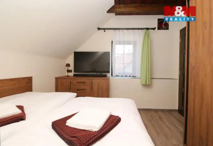 Pronájem rodinného domu, Náchod - Jizbice, 149 m2