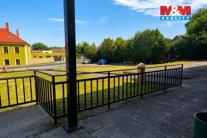 Pronájem obchodního prostoru, Červené Janovice, 360 m2
