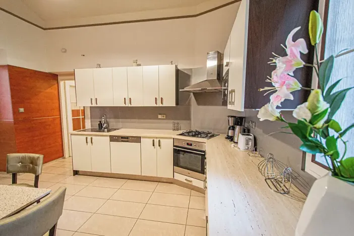 Prodej kanceláře, Praha - Vinohrady, Balbínova, 72 m2