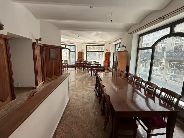 Pronájem restaurace, Liberec, Železná, 215 m2