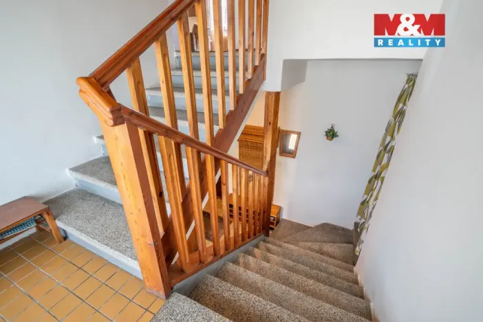 Prodej rodinného domu, Praha - Řeporyje, K Třebonicům, 263 m2