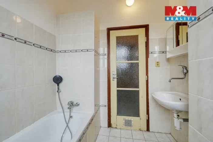 Prodej bytu 3+1, Klatovy - Klatovy III, U Pazderny, 74 m2