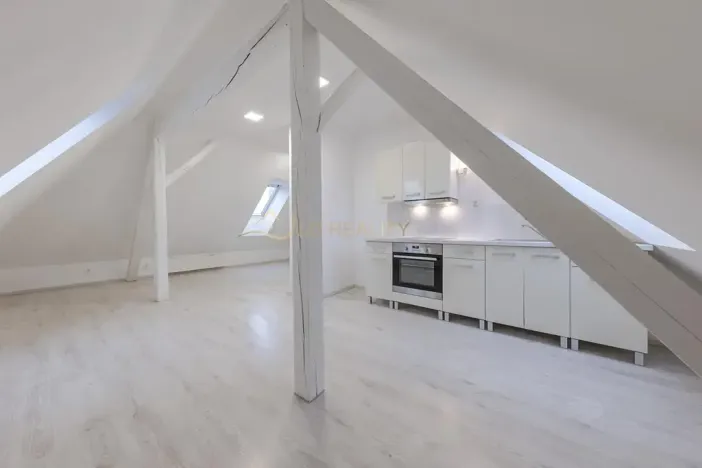 Pronájem bytu 2+kk, Olomouc, Husitská, 62 m2