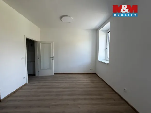 Pronájem bytu 1+kk, Předklášteří, Palackého, 30 m2