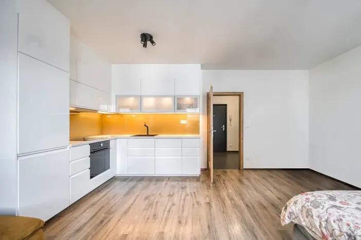 Prodej bytu 1+kk, Praha - Letňany, Miroslava Hajna, 39 m2