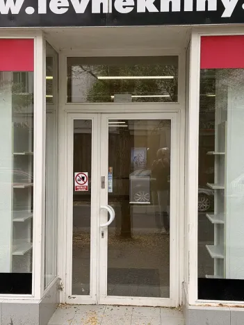 Pronájem obchodního prostoru, Děčín, Prokopa Holého, 99 m2