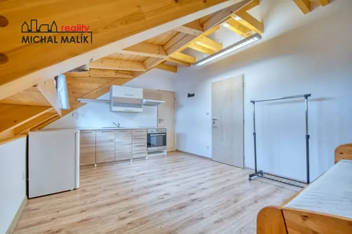 Pronájem bytu 1+kk, Hranice, Jiráskova, 20 m2