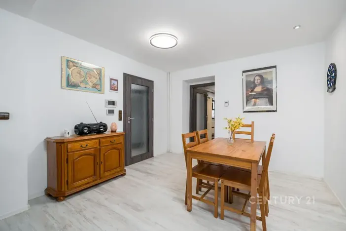 Prodej rodinného domu, Velké Žernoseky, 273 m2