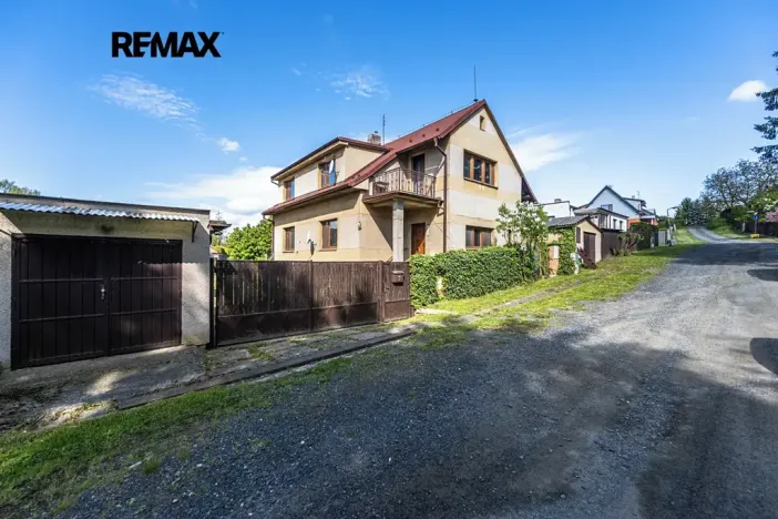 Prodej rodinného domu, Kamenice, Pražská, 166 m2