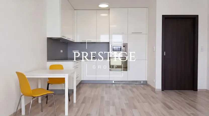 Pronájem bytu 1+kk, Praha - Stodůlky, Ferrariho, 43 m2