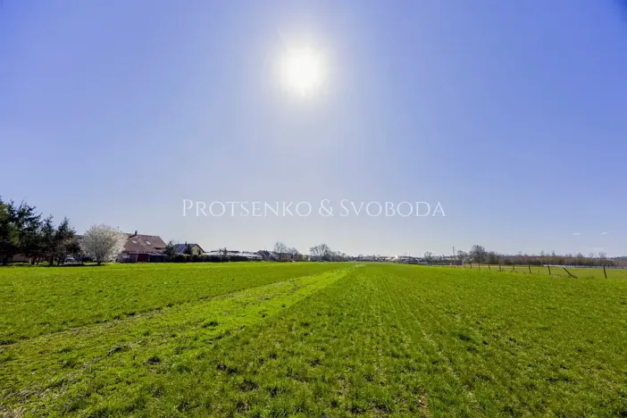 Prodej komerčního pozemku, Pardubice, 11061 m2