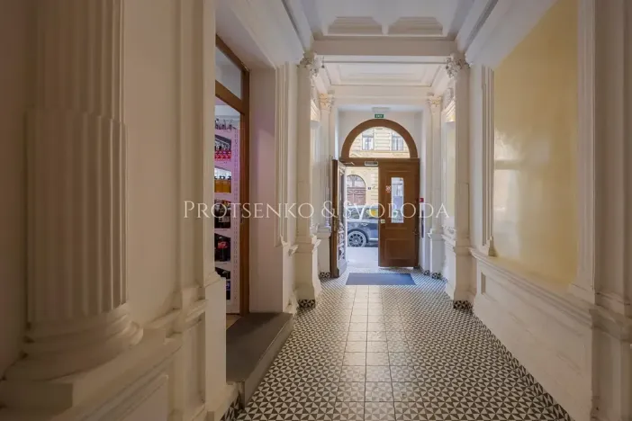 Pronájem obchodního prostoru, Praha - Nové Město, Tyršova, 32 m2