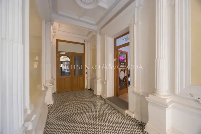 Pronájem obchodního prostoru, Praha - Nové Město, Tyršova, 32 m2