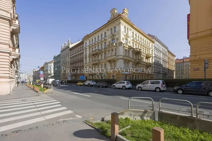 Pronájem obchodního prostoru, Praha - Nové Město, Tyršova, 32 m2