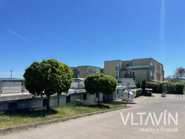 Prodej bytu 2+kk, Praha, Pod Formankou, 55 m2