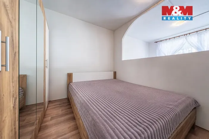 Prodej bytu 3+1, Krupka - Maršov, Karla Čapka, 79 m2