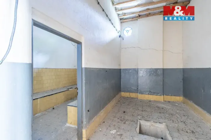 Prodej výrobních prostor, Janská, 435 m2