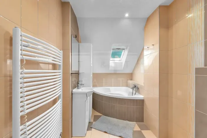 Prodej rodinného domu, Hradec Králové, Cejpova, 170 m2