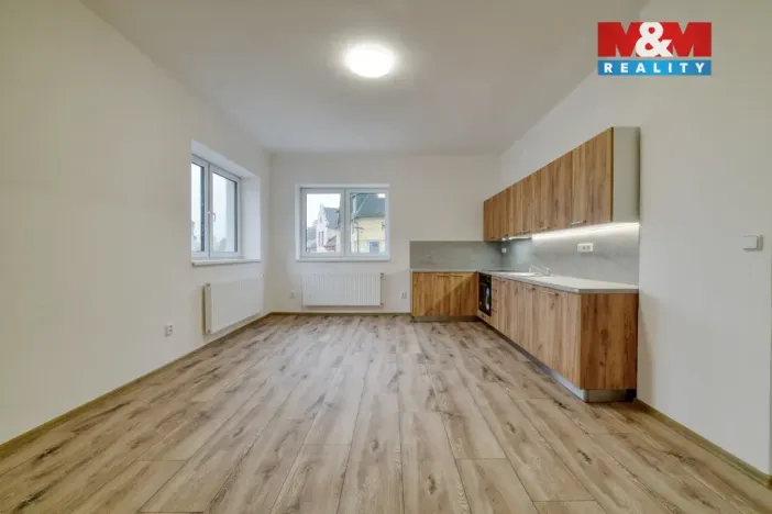 Pronájem bytu 3+kk, Luby, Revoluční, 71 m2