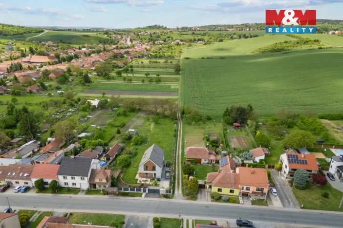 Prodej pozemku pro bydlení, Kovalovice, 1718 m2